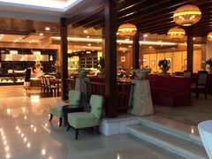 西餐厅-湖景温泉