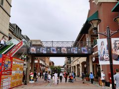 -王府井奥莱临潼小镇(临潼店)