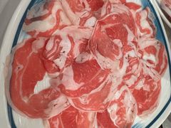 精品羔羊后腿肉-鸿运诚羊蝎子·火锅(西单店)