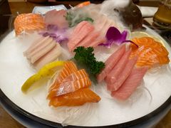 -青瓦餐厅·生鱼片·韩园烤肉(西塔店)