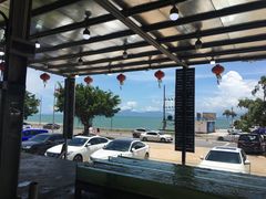 -红月湾海鲜饭店•沙滩海景(双月湾店)