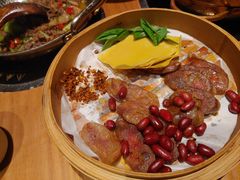 -吃饭皇帝大土家民族菜(荟聚店)