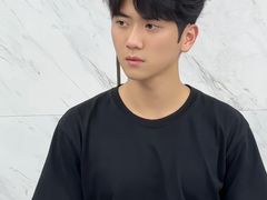 -鸿通城购物中心