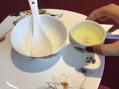 -景月阁空中食府(希尔顿酒店)