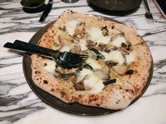 黑松露蘑菇披萨-杭州君悦酒店·青莳