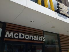 -麦当劳(乳山路店)