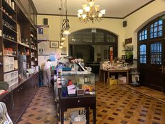 -良友书坊(安徽路店)