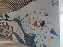 -超极限攀岩馆(六元素店)