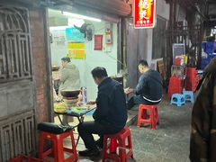 -威邵鸡煲(西华路总店)