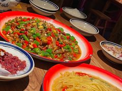 -泥糊破店小酒馆·团建聚餐(南京西路店)