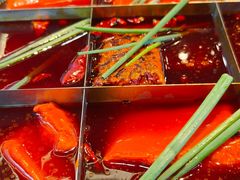 -正南齊北重庆老火锅(光华村直营店)