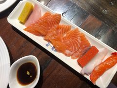 -四海一家自助餐(益田假日广场店)