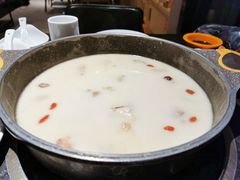 -煲宫猪肚鸡(昆山金鹰国际购物中心店)