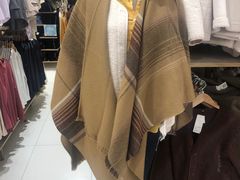 -优衣库(上海金桥国际商业广场店)