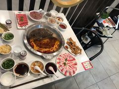 -DaLongYi Hot Pot 大龙燚火锅
