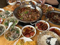 -大众跷脚牛肉馆·非遗传承单位(峨眉山店)