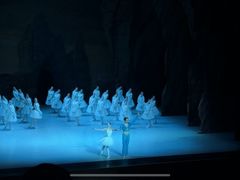 -交通银行前滩31演艺中心