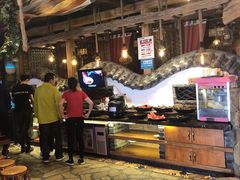 -老牌坊云南鱼豆花火锅(爱建店)