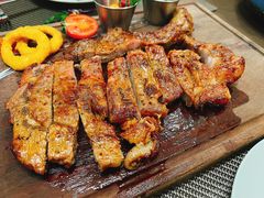 -悦享绿山墙西餐厅