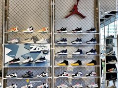 -NIKE KICKS LOUNGE体验店(北京新中关店)
