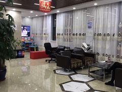 -茂菊口腔连锁(浦东南路店)