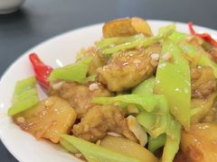 -红东阁东北菜烤肉酒馆(CROSS万象汇店)