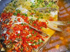 -阿瓦山寨·湘菜现炒·剁椒鱼头王(咸阳总店)