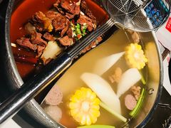 特色鲜牛腩鸳鸯锅-左庭右院鲜牛肉火锅(新梅广场店)