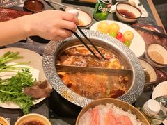 -牛YO寿喜烧·铁板烧和牛火锅自助(市府恒隆店)
