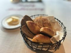 美式餐前面包-Wolfgang’s Steakhouse 沃夫冈牛排馆(上海白玉兰广场店)