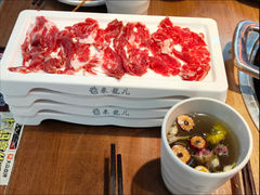 -来龍儿鲜切牛肉自助老火锅