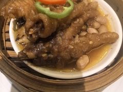 -广州中心皇冠假日酒店·百粤楼