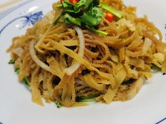 -老码头黑皮肘子锅包肉(文政街店)