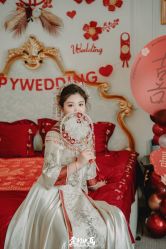 -莫小姐婚纱