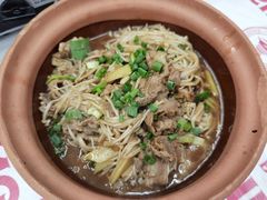 金针肥牛煲-凤城康记饭店