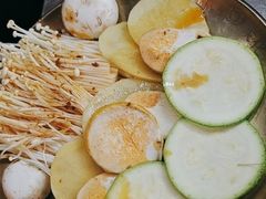 -胡悦里韩式烤肉(芝罘万达广场店)