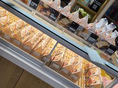 面包甜点陈列柜-爸爸糖吐司面包(大连高新锦辉商场店)