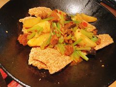 一个锅巴和时蔬-薇酌饮·陕西菜(南门外店)