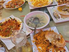 -三亚火车头万人海鲜广场