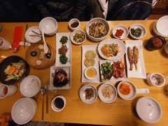 餐具摆设-原上草 韩定食
