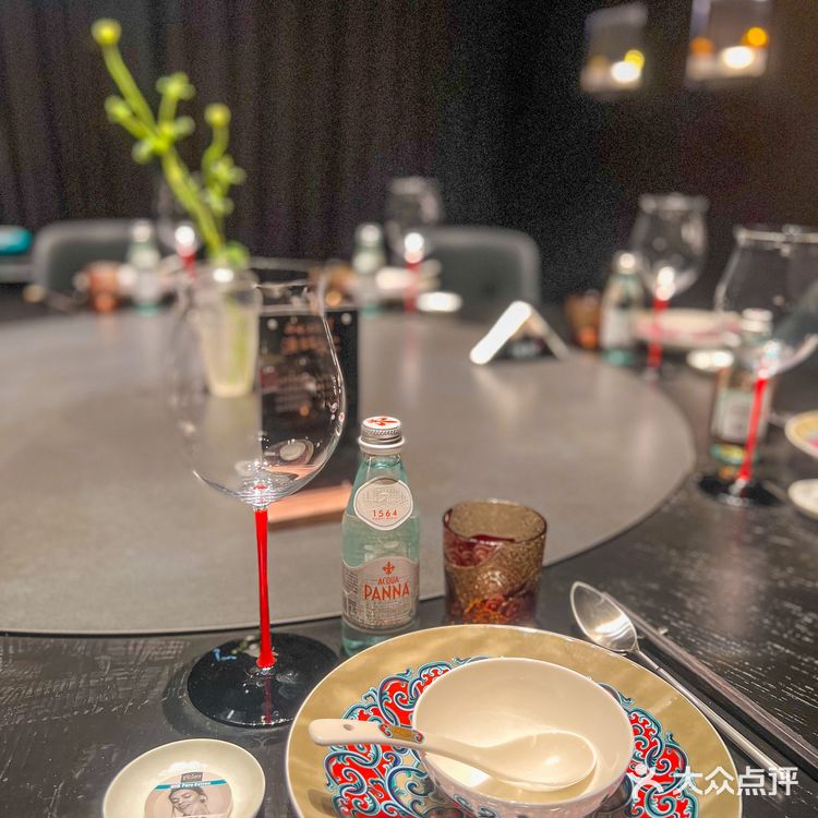 武汉探店 | 高端武昌鱼艺术餐厅宴请最重要的宾客