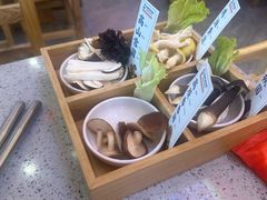 -阿婆情腊排骨火锅(金虹路店)
