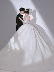 -蒙娜丽莎婚纱摄影(南门店)