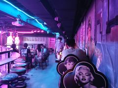 -vimi便利店酒吧