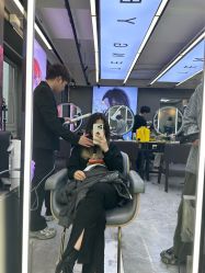 -藤野造型烫发染发