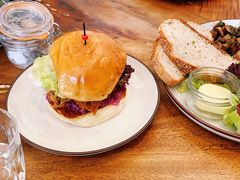 手撕猪肉汉堡-RAC BAR(安福路店)