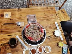 -阿婆情腊排骨火锅(金虹路店)