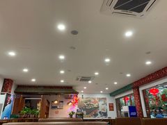 大堂-哈尔滨东北铁锅炖(都督街店)