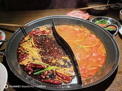 鸳鸯锅红汤配番茄锅-萍姐火锅·公路夜市(打浦桥日月光店)