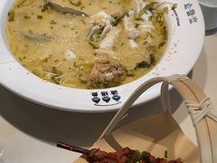 -渔语鱼酸菜鱼新川菜(来福士店)